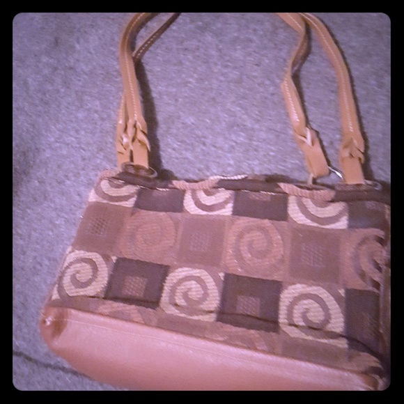 Purse - Picture 1 of 1